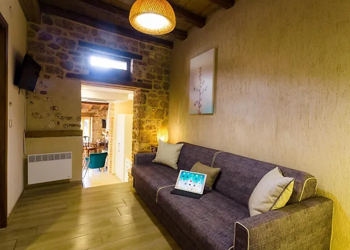 Blossom & Veria (Imathia)