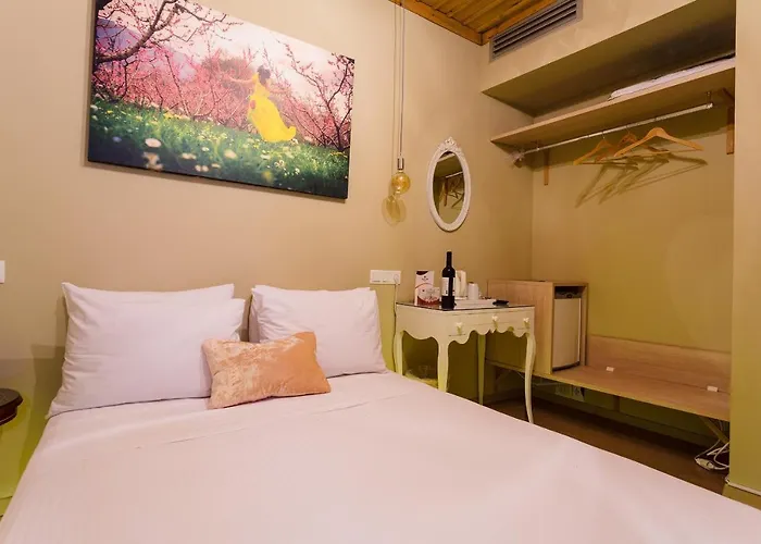 Blossom & Veria (Imathia)